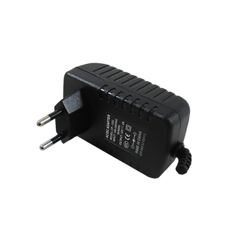 Fonte Chaveada - 5Vdc - 3,5A - Plug 5,5x2,5 (+) - Bivolt - Ref. 1351